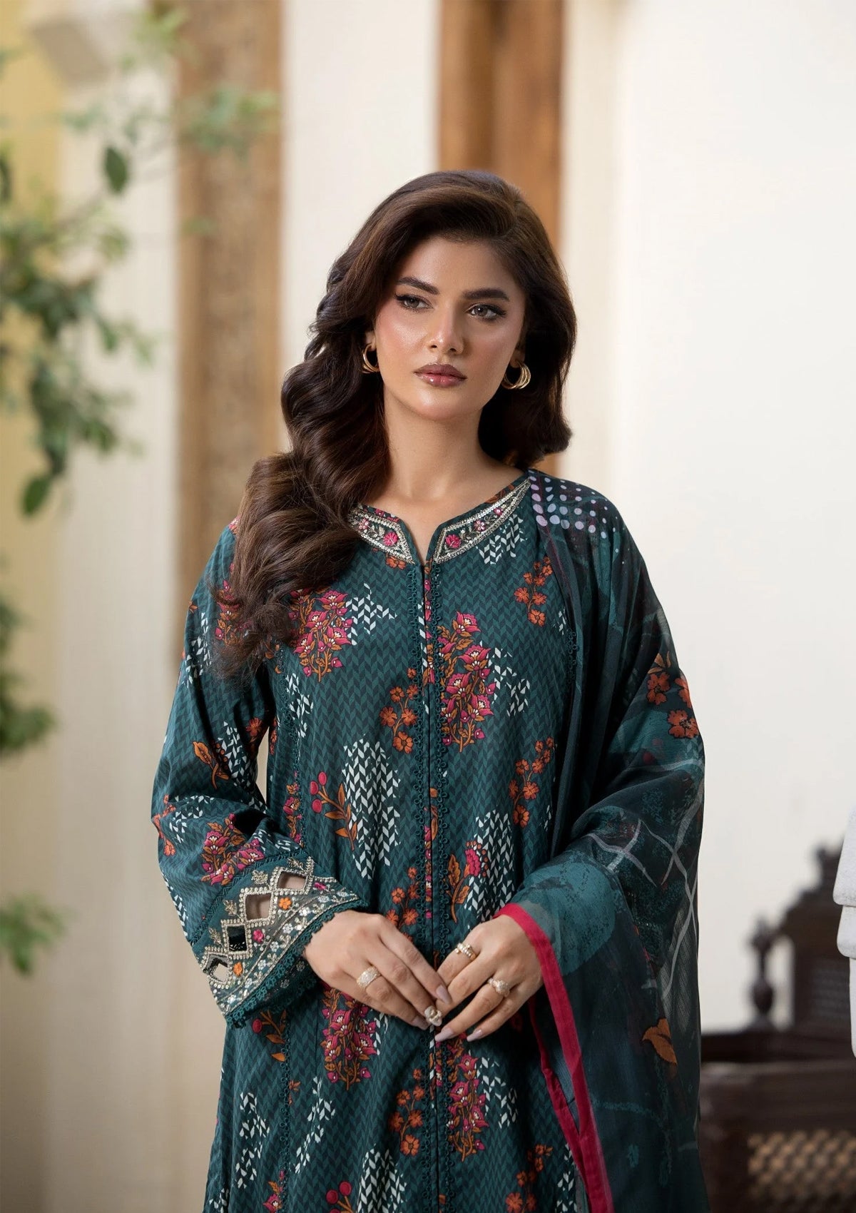 Embroidered Lawn (BT006320-DPG)