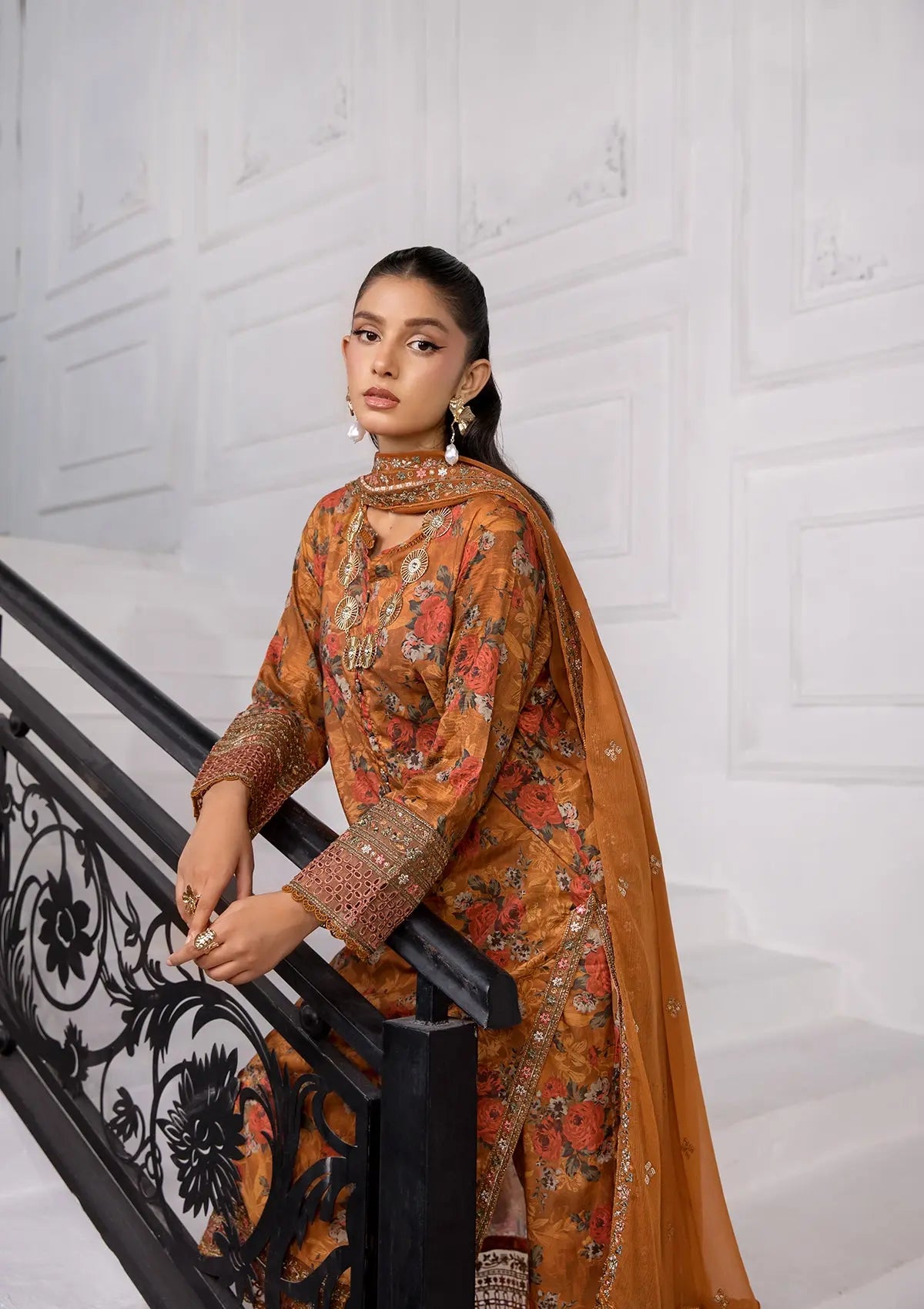 (BT006368-ORN-01) Bin Tayyab