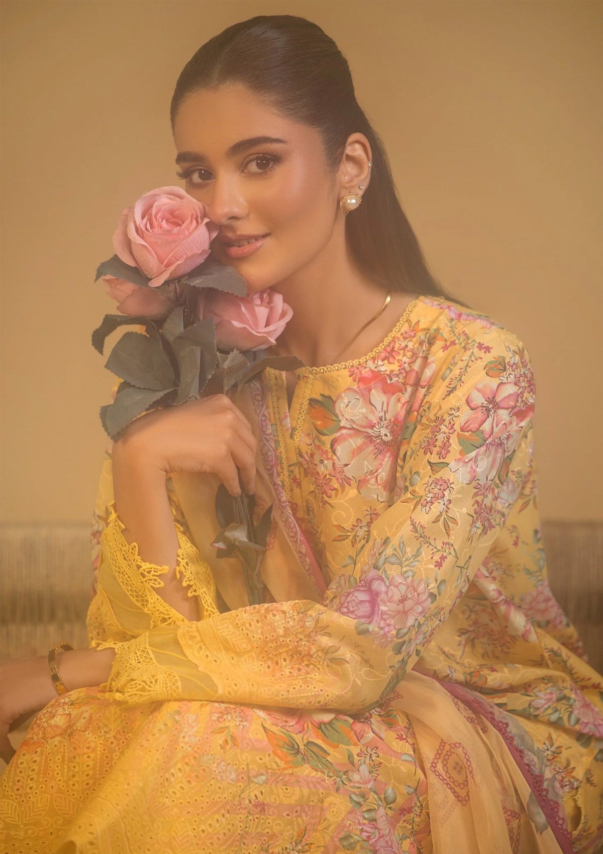 Embroidered Lawn (BT006268-YLW)