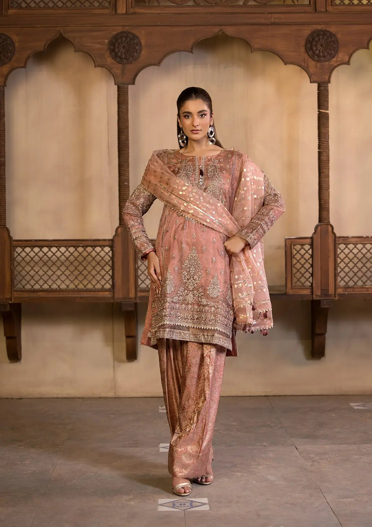 (BT006309-PNK-10) Bin Tayyab