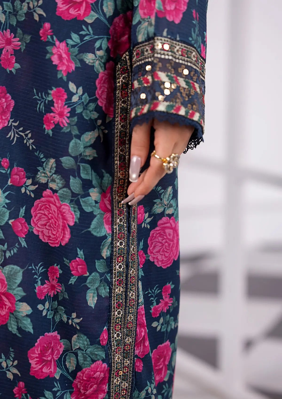 (BT006368-DBL-02) Bin Tayyab