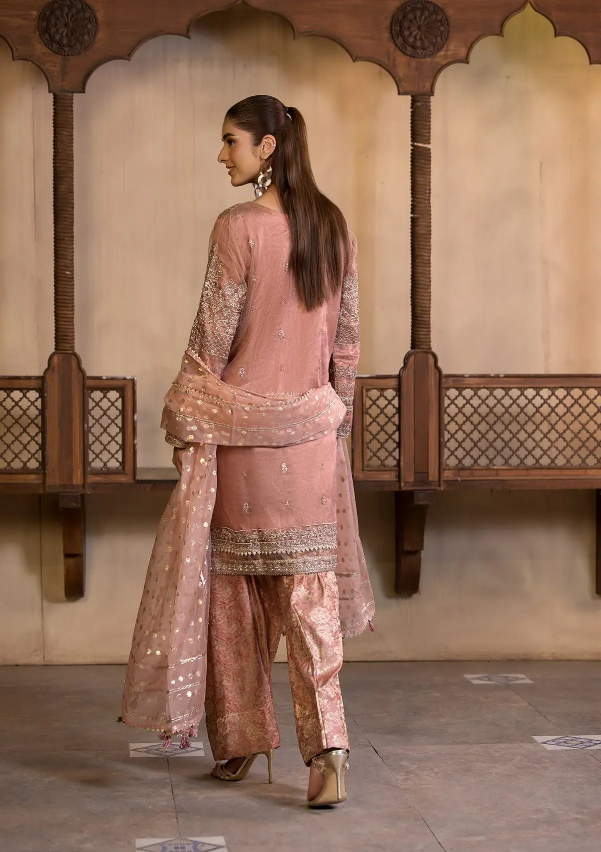 (BT006309-PNK-10) Bin Tayyab