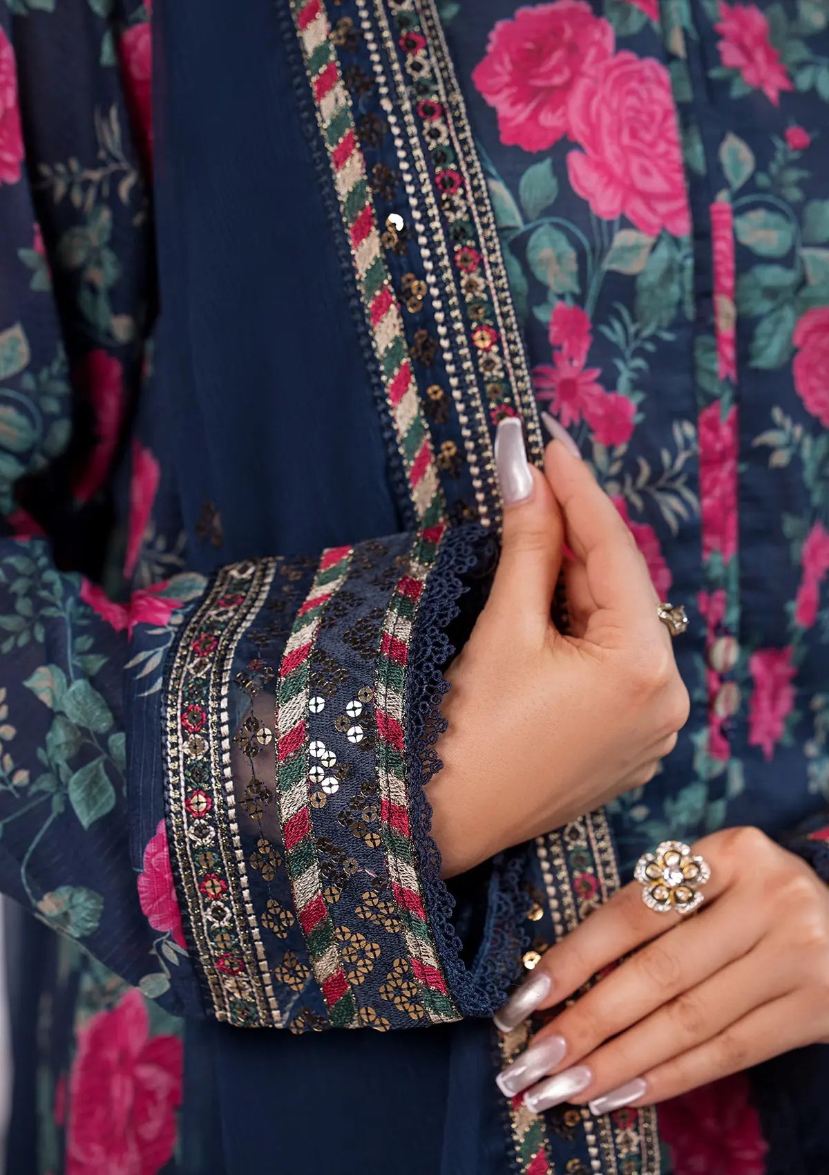 (BT006368-DBL-02) Bin Tayyab