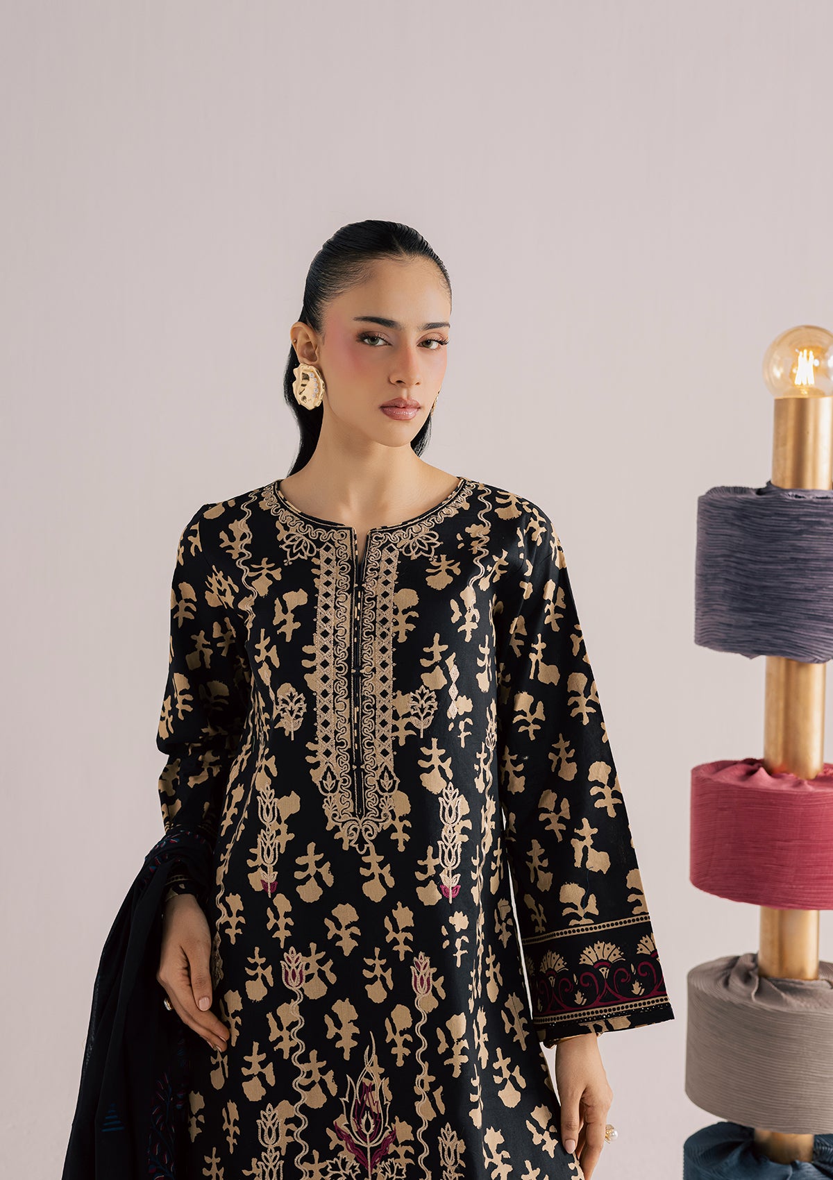 PRINTED EMBROIDERED LAWN BT006860-SBK