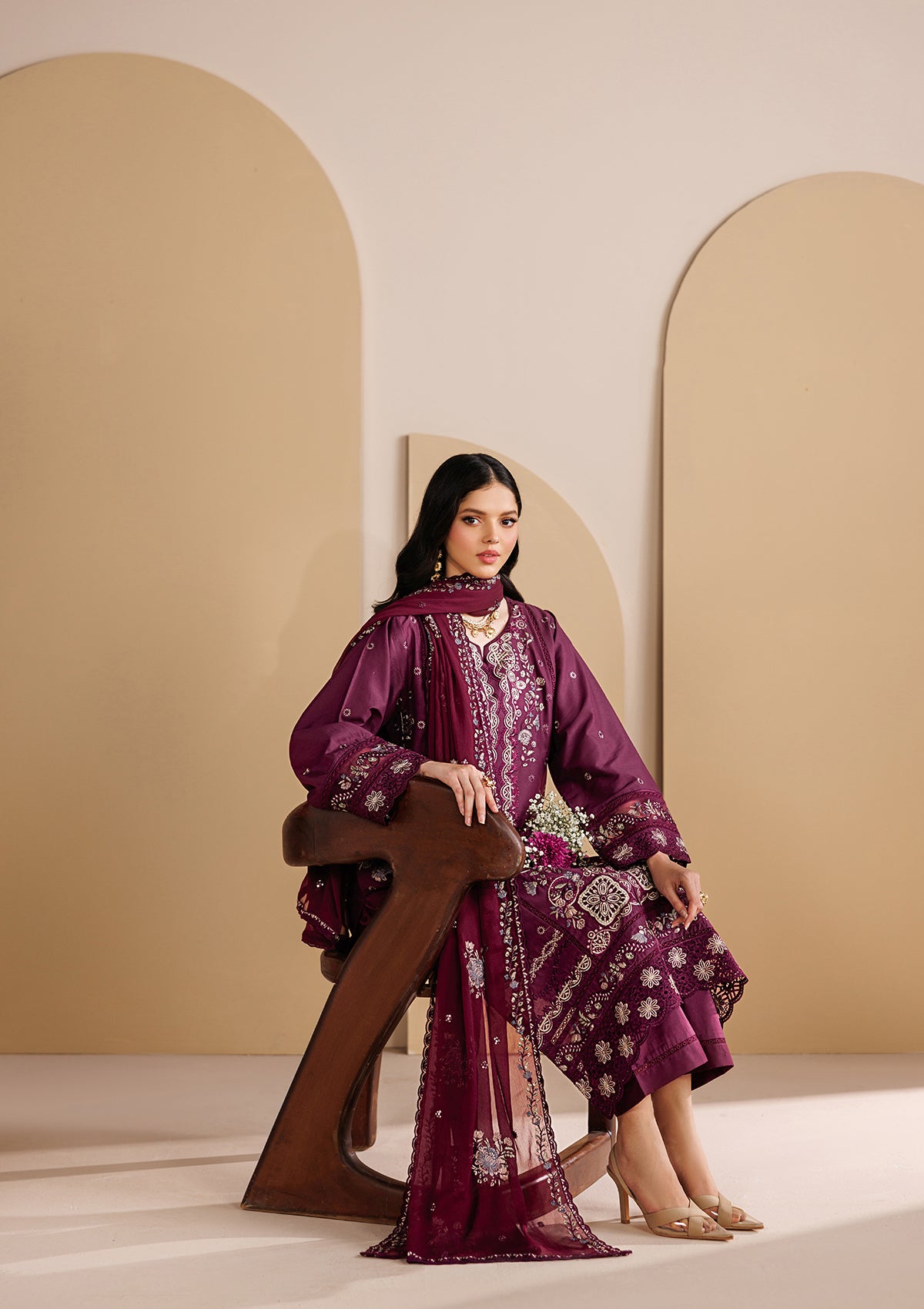 LUXURY Embroidered LAWN BT006719-PST