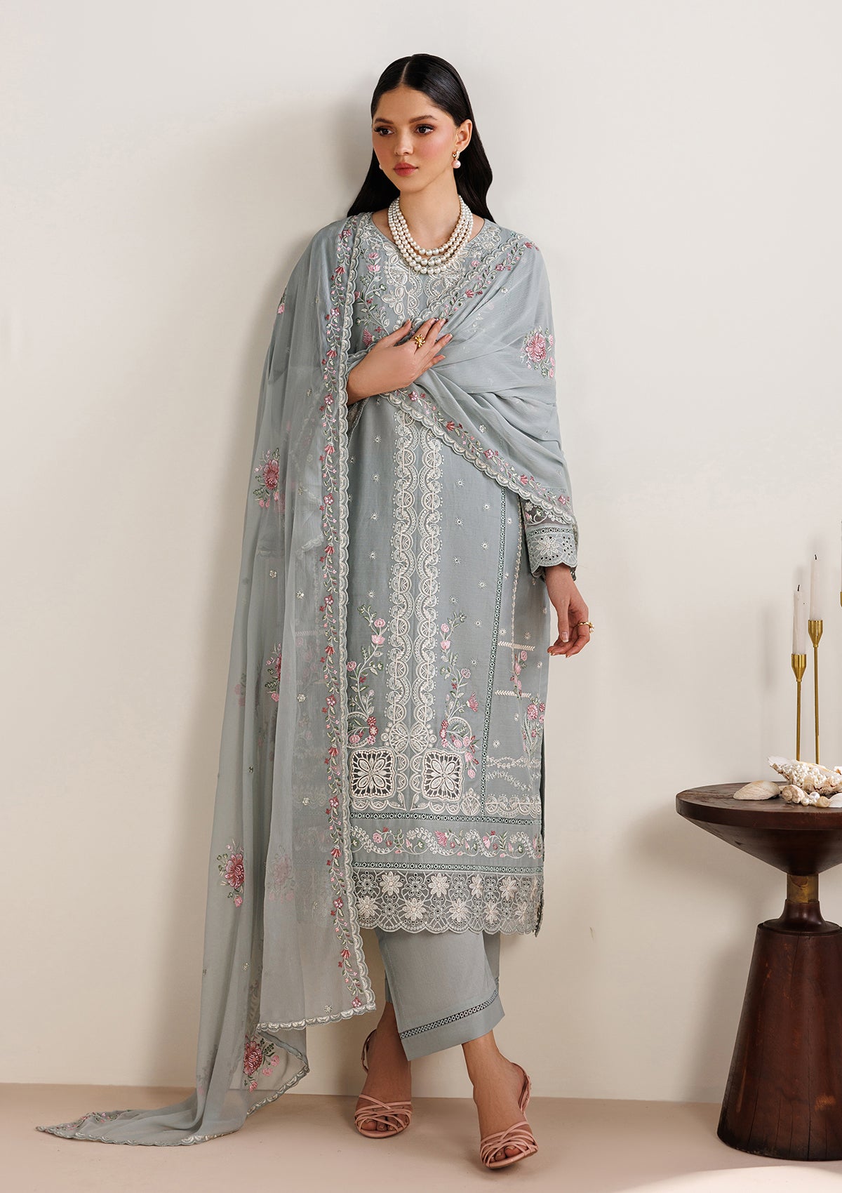 LUXURY Embroidered LAWN BT006719-PST