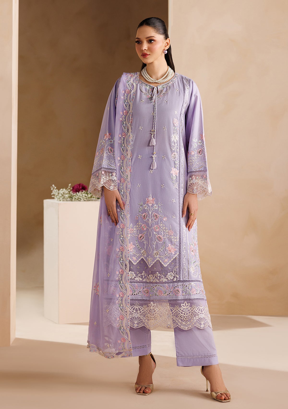 LUXURY Embroidered LAWN BT006719-LPR