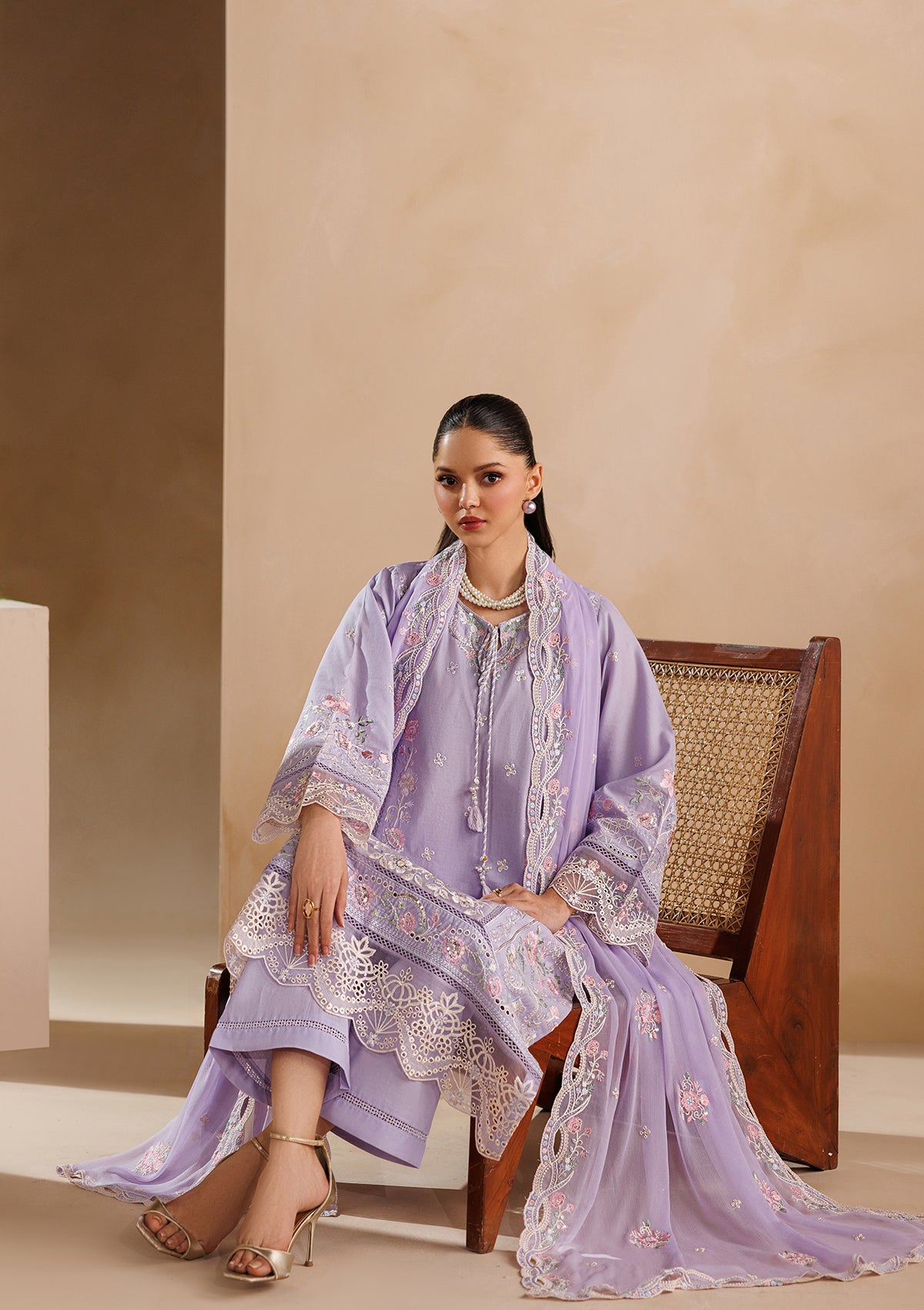 LUXURY Embroidered LAWN BT006719-LPR