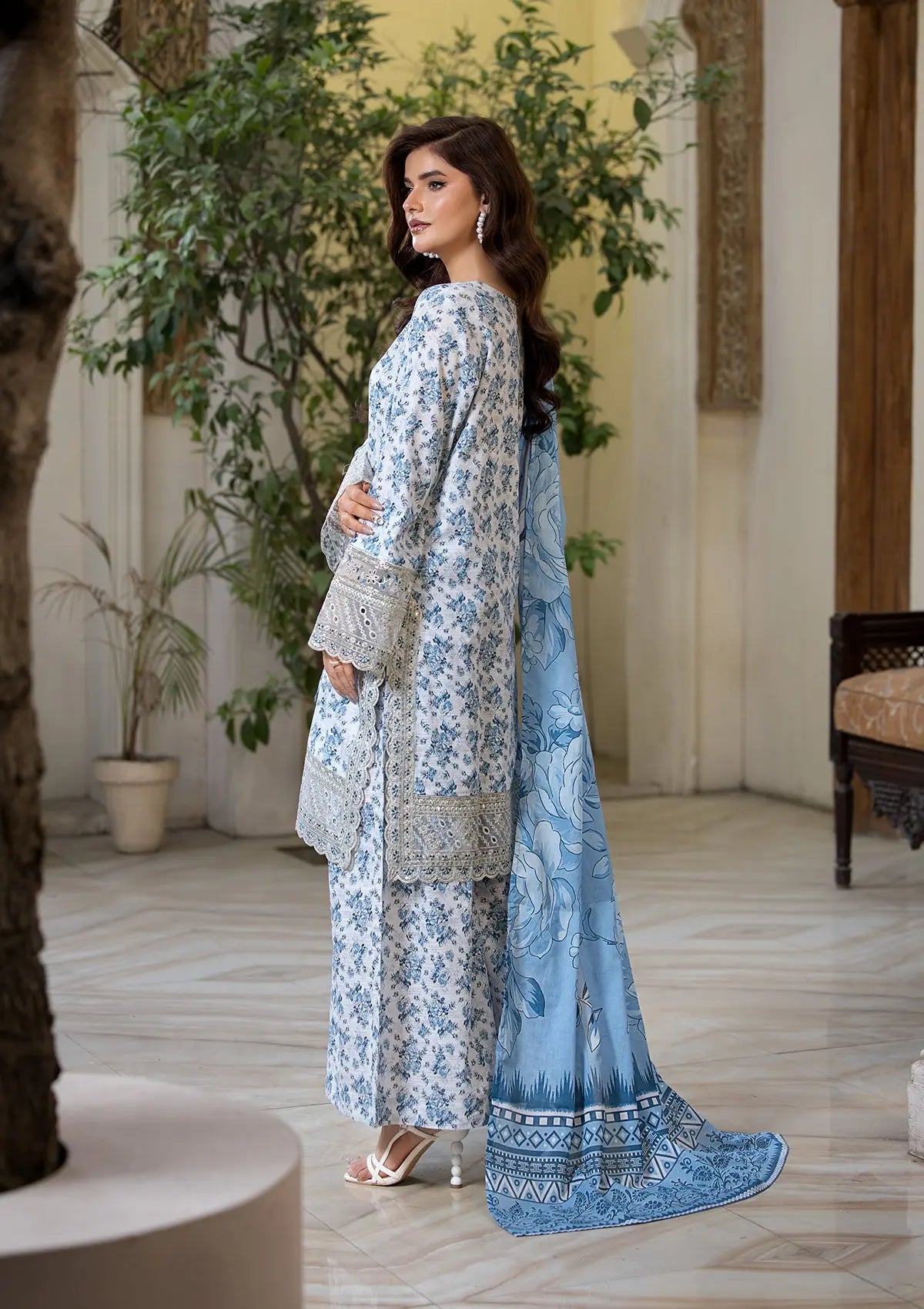 BT006296-SKB Bin Tayyab