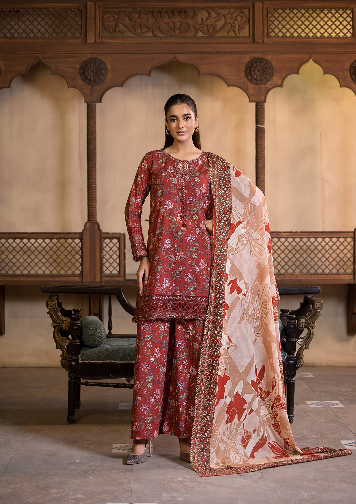 (BT006296-RED)