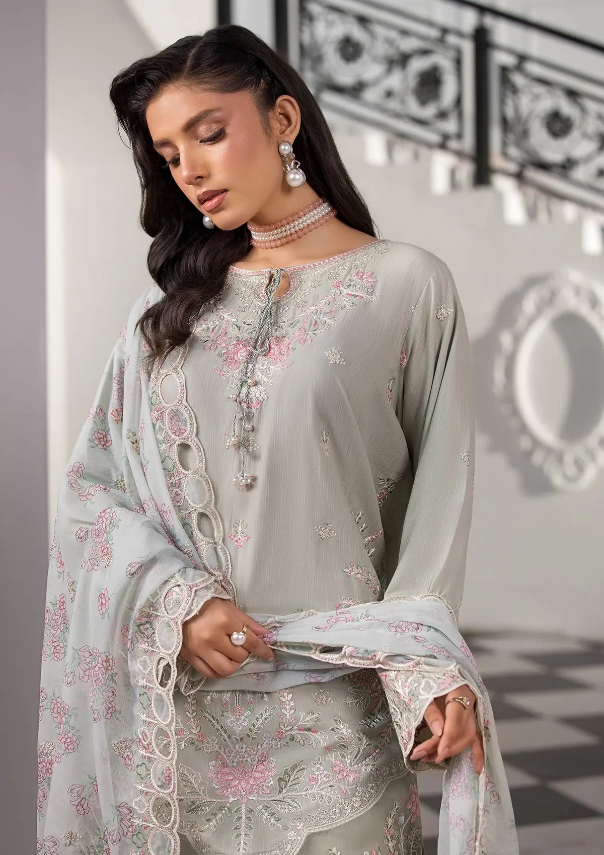 (BT006403-PST) Bin Tayyab