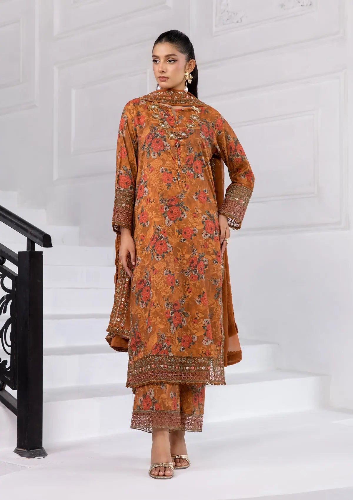 (BT006368-ORN-01) Bin Tayyab