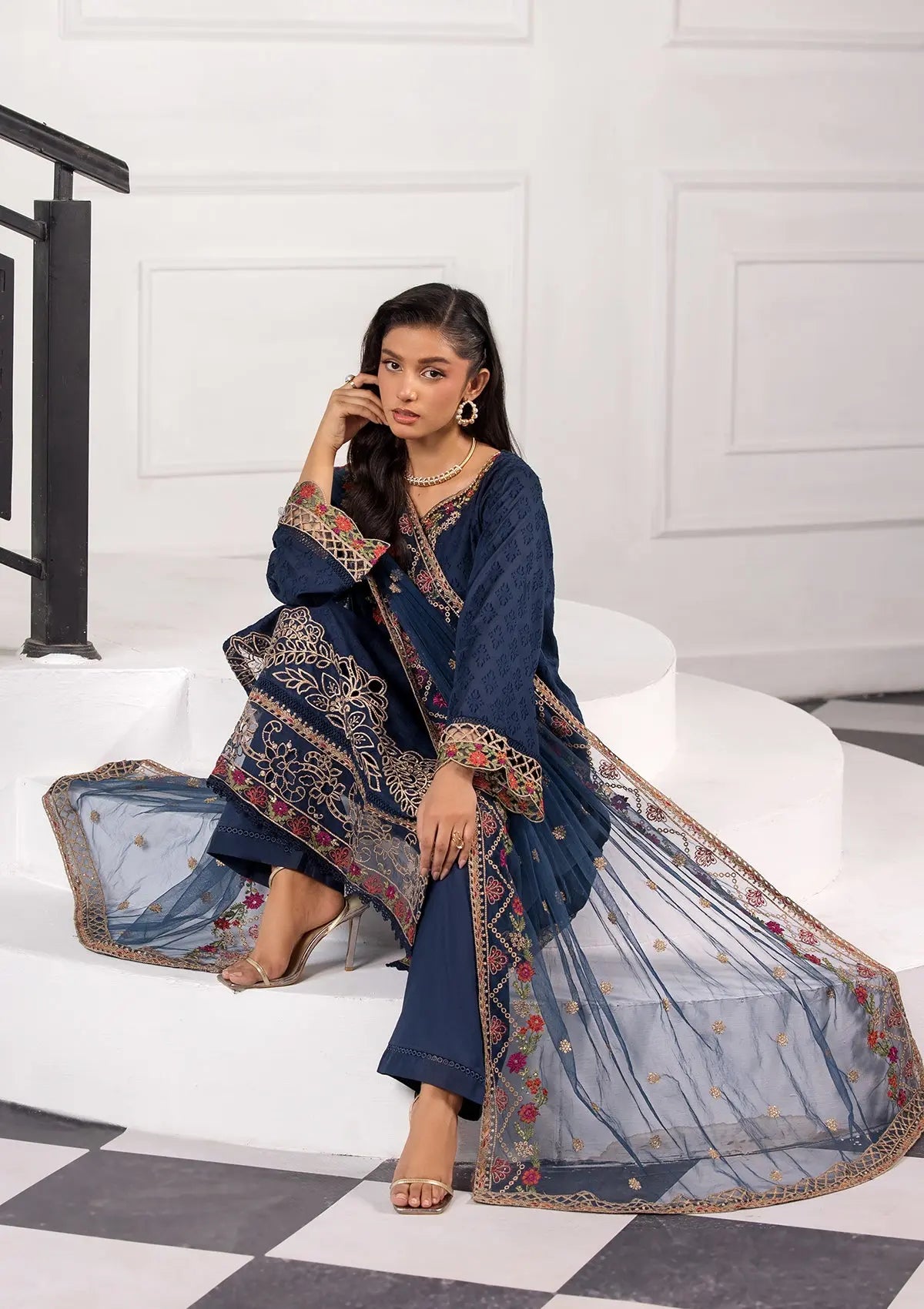 (BT006374-BLU) Bin Tayyab