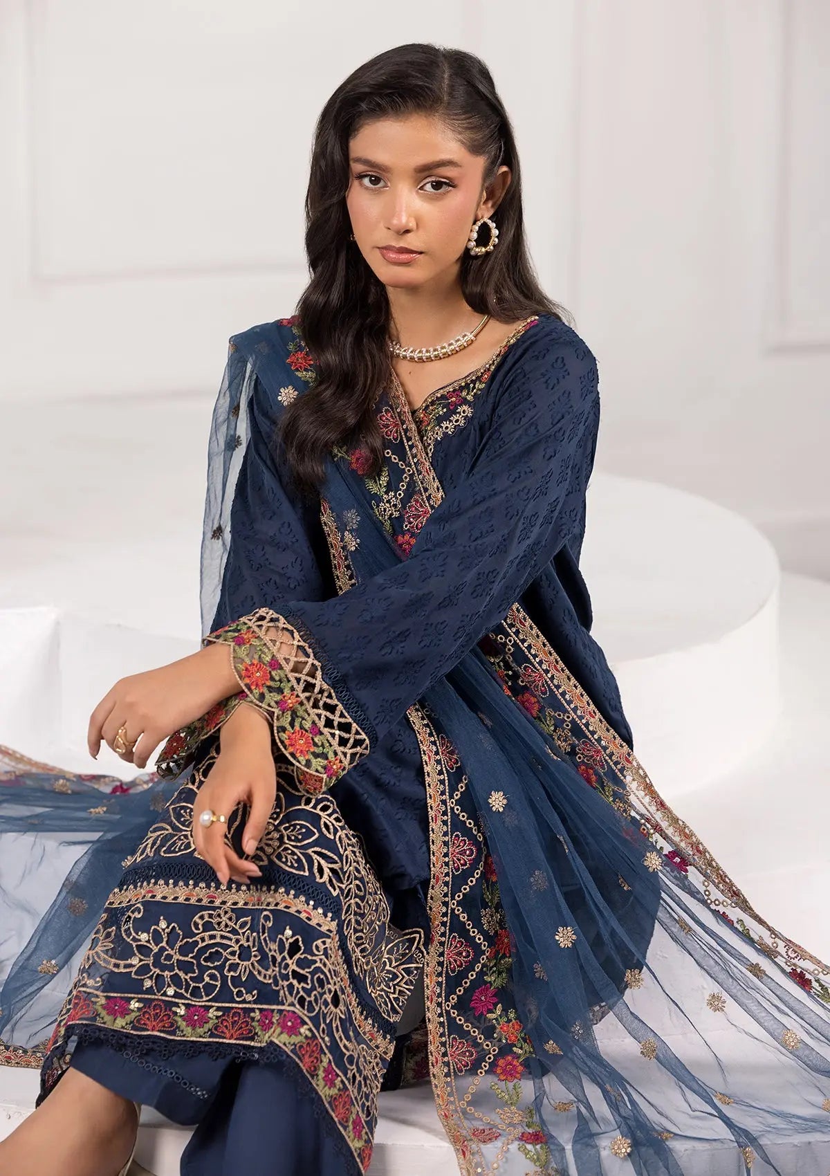 (BT006374-BLU) Bin Tayyab