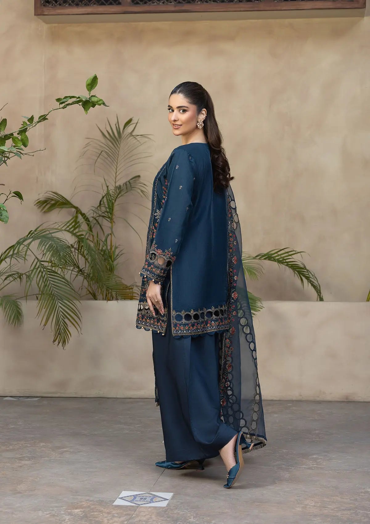 (BT006048-C-GRN) Bin Tayyab