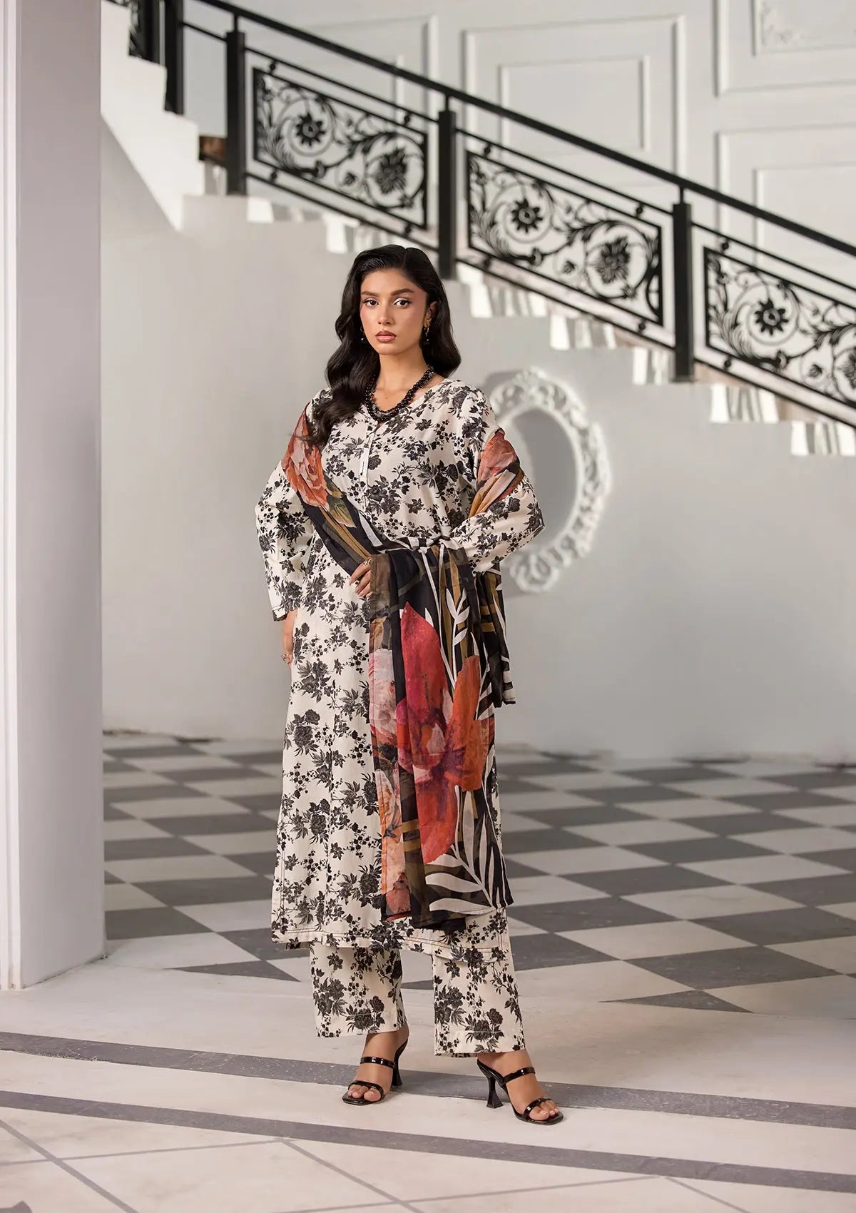 PRINTED LAWN BT6370-SKN Bin Tayyab