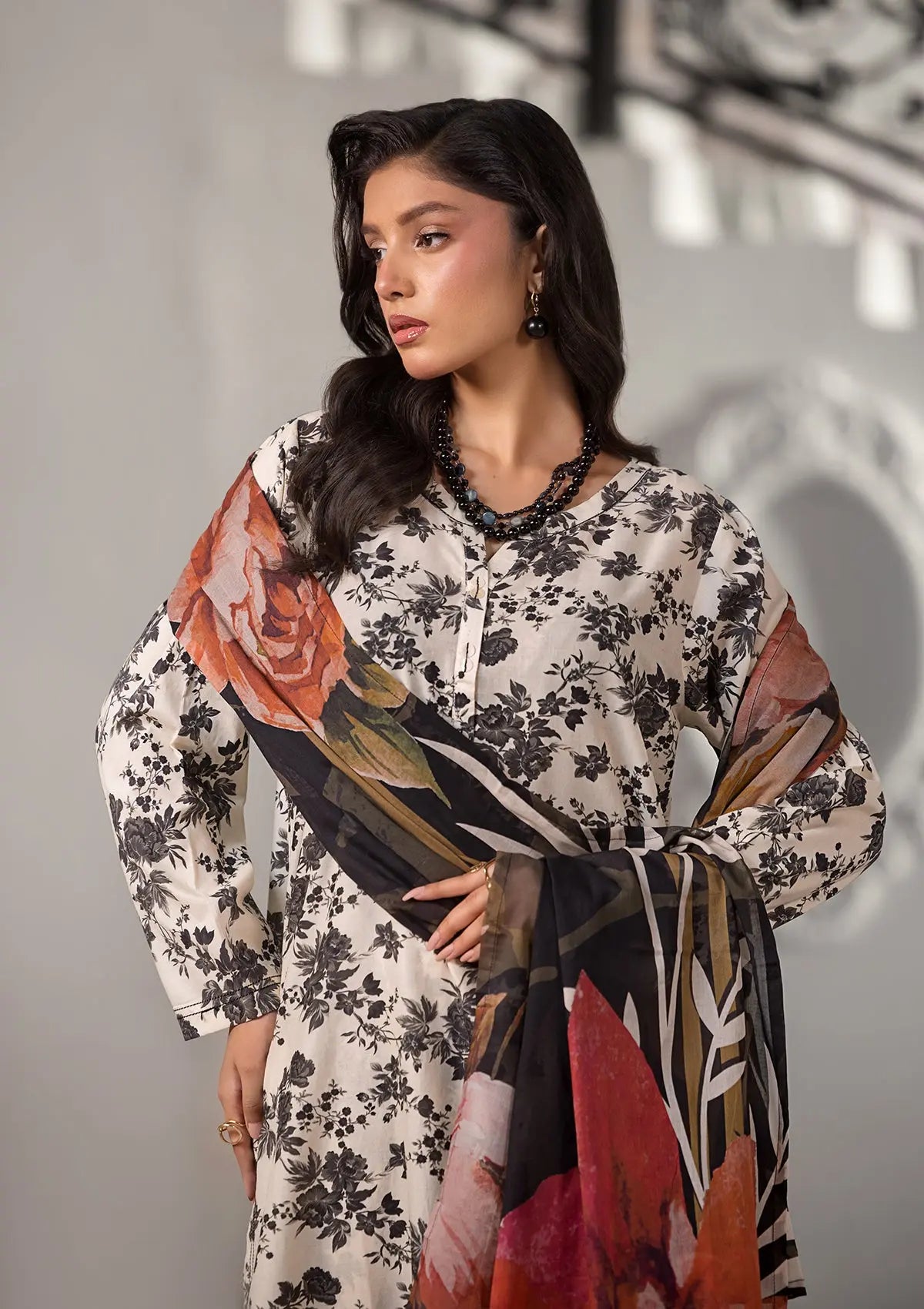 PRINTED LAWN BT6370-SKN Bin Tayyab