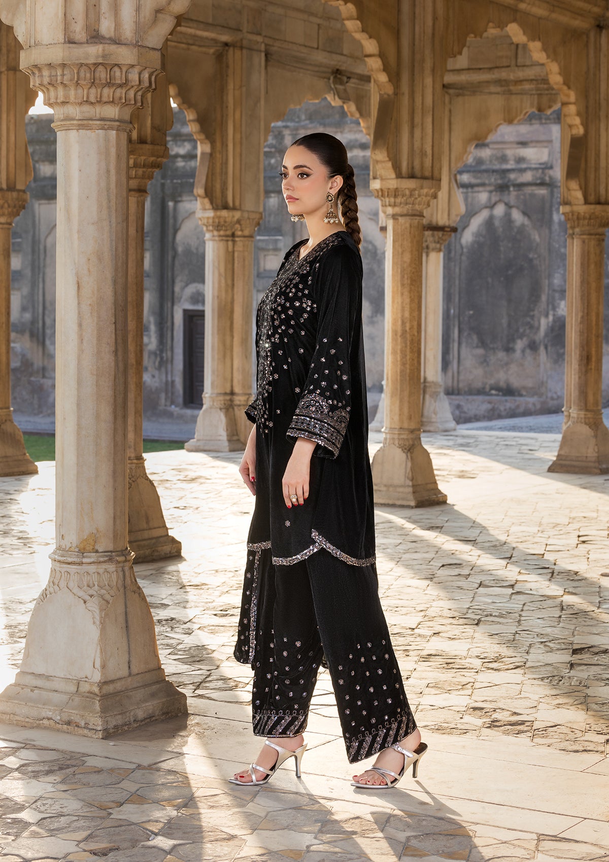 Embroidered Velvet BT6529-BLK