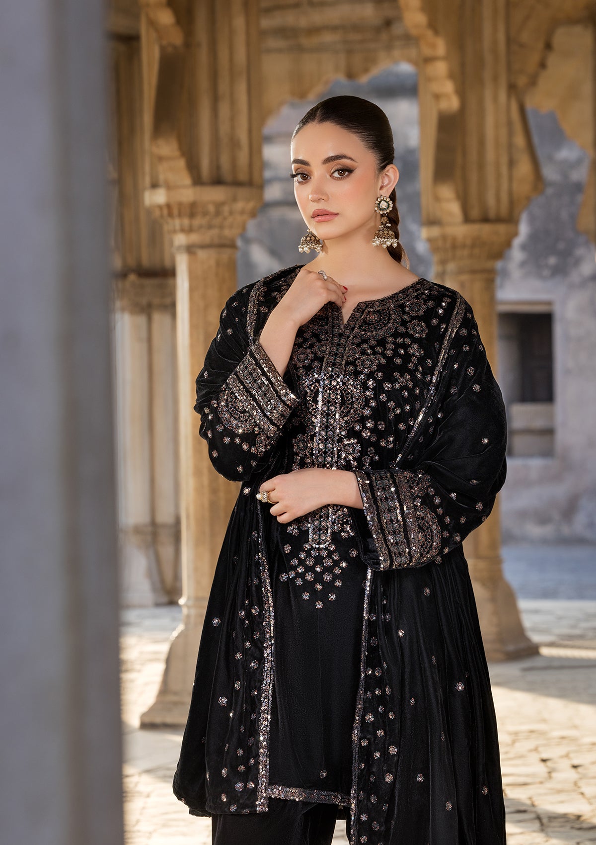 Embroidered Velvet BT6529-BLK