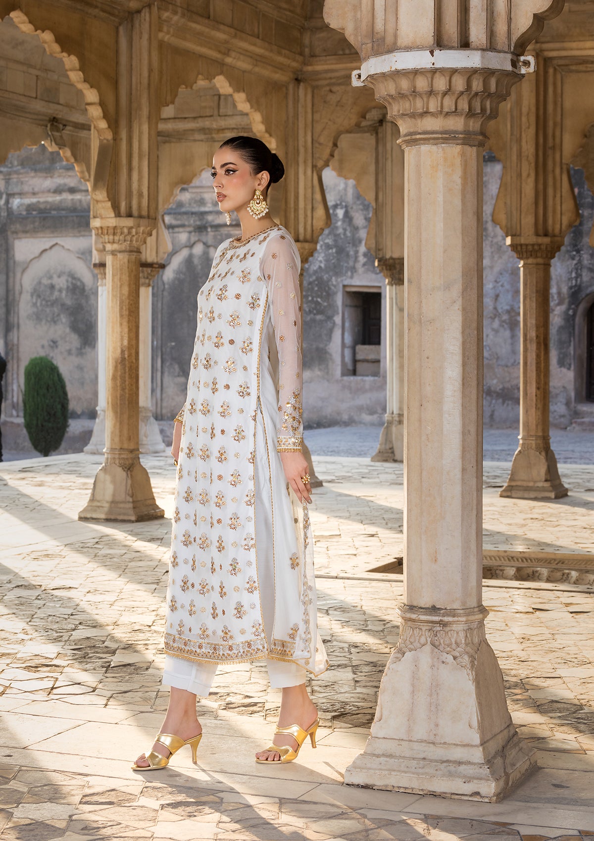 EMBROIDERED NET BT6623