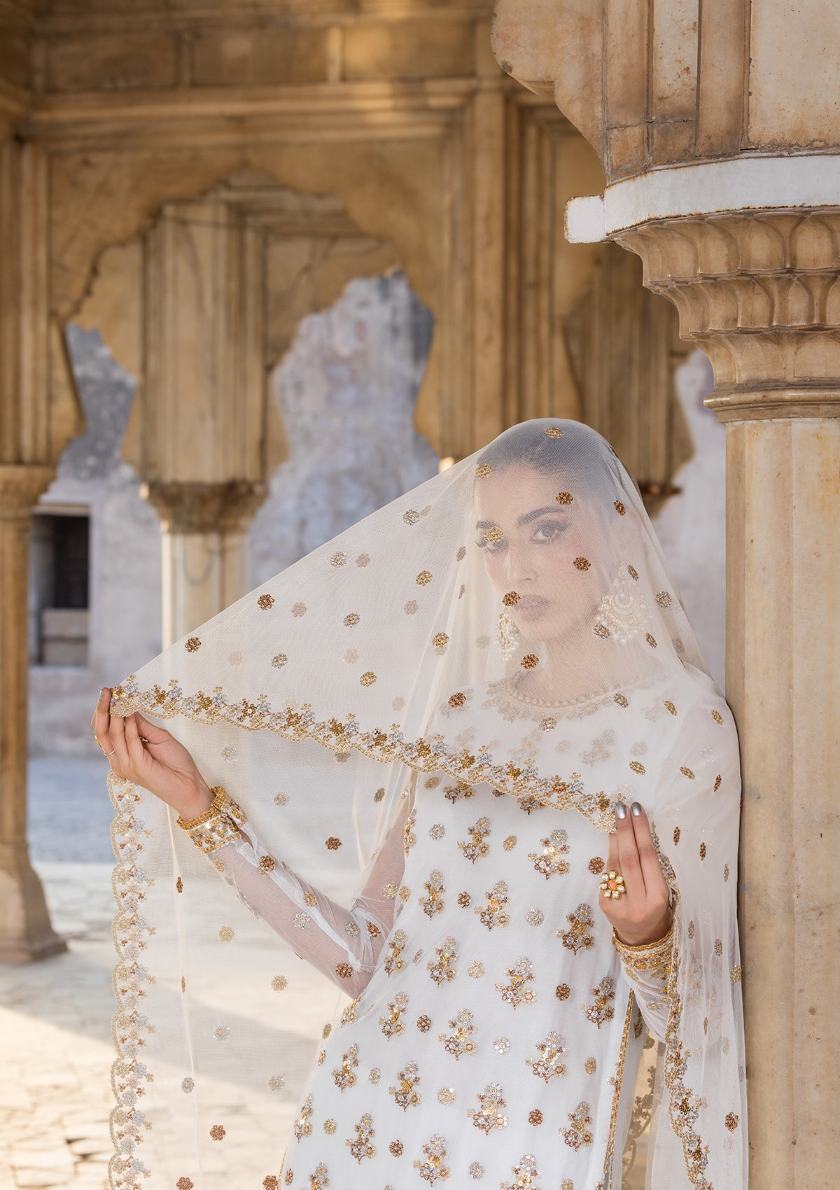 EMBROIDERED NET BT6623