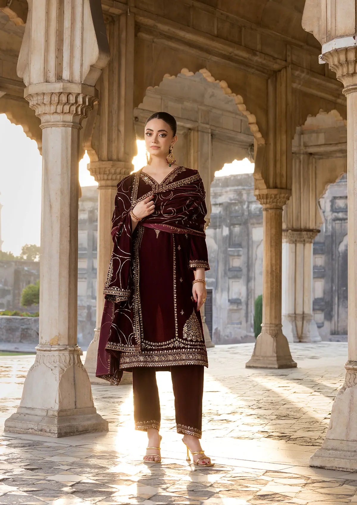 Embroidered Velvet BT6529-RED Bin Tayyab