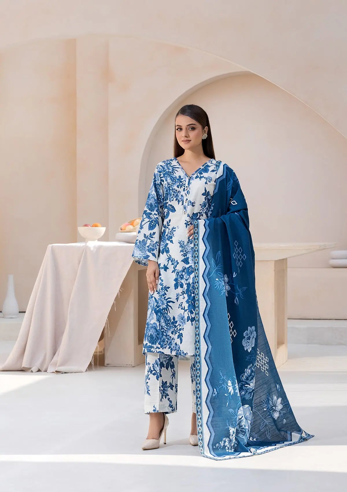 Printed Khaddar BT6553-SKBL Bin Tayyab