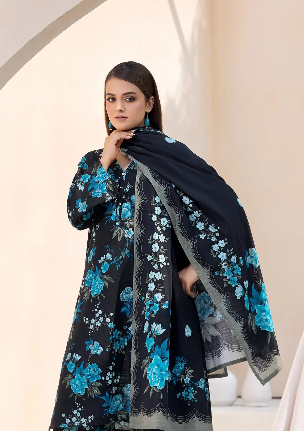 Printed Khaddar BT6553-BBLU Bin Tayyab