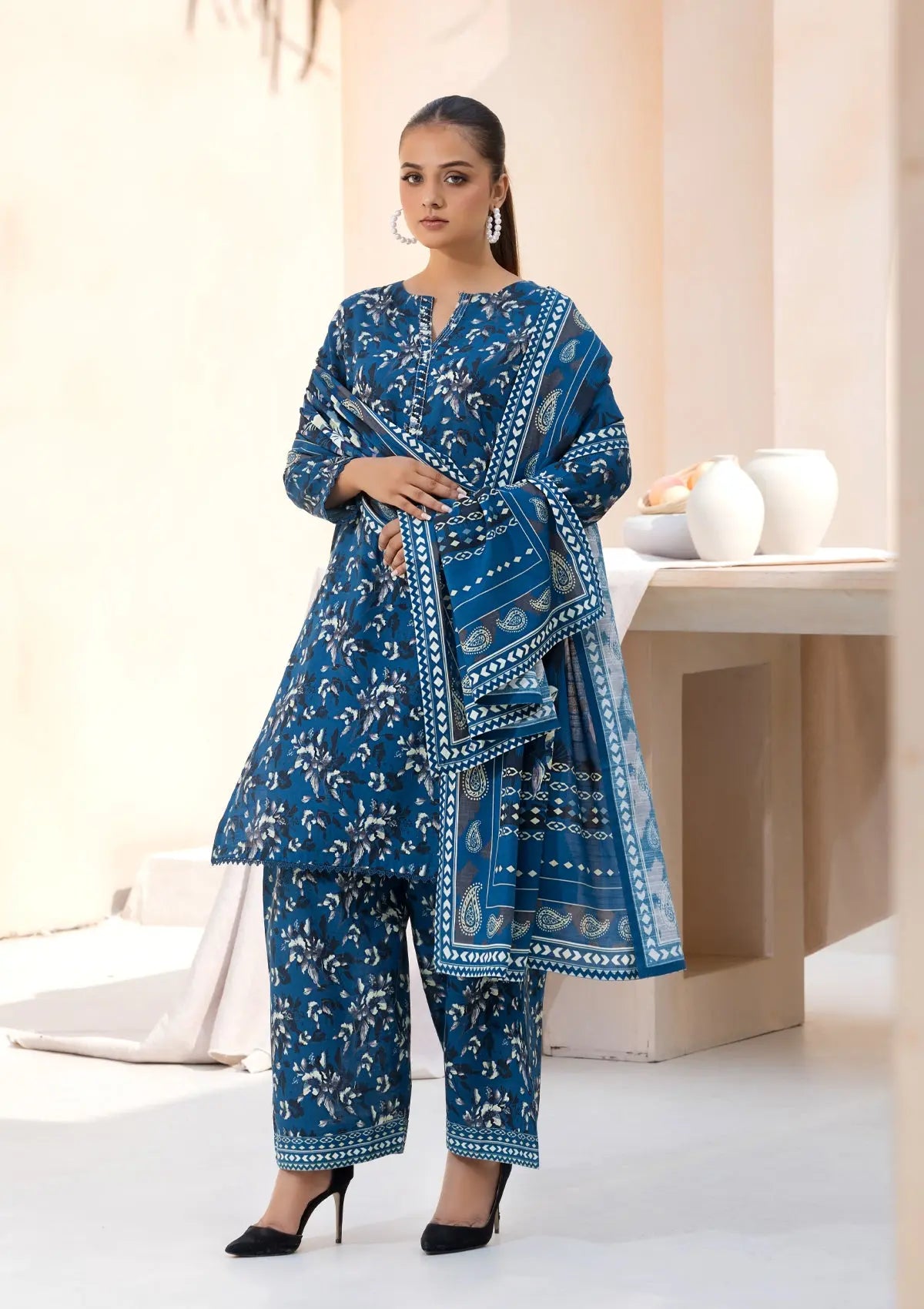 PRINTED KHADDAR BT6526-RBL-47 Bin Tayyab