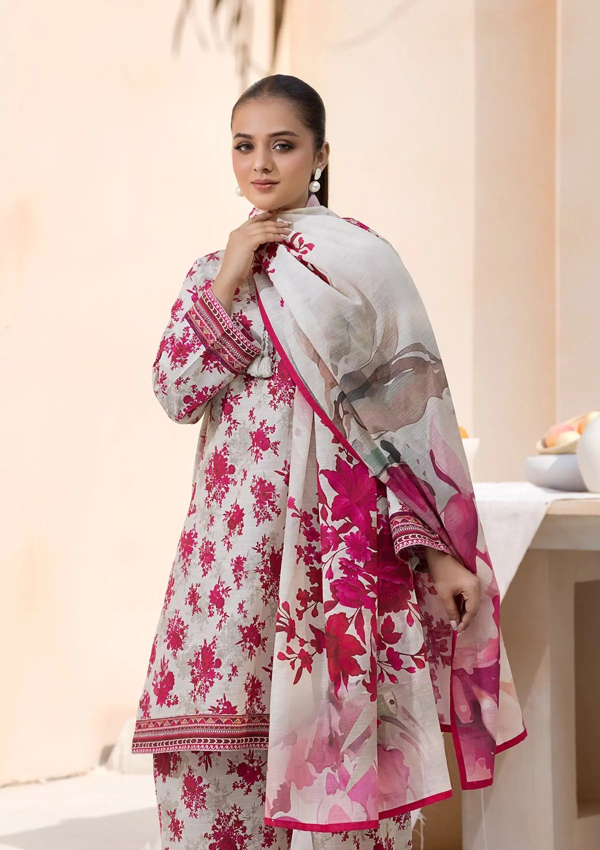 Printed Khaddar BT6526-SKRD Bin Tayyab