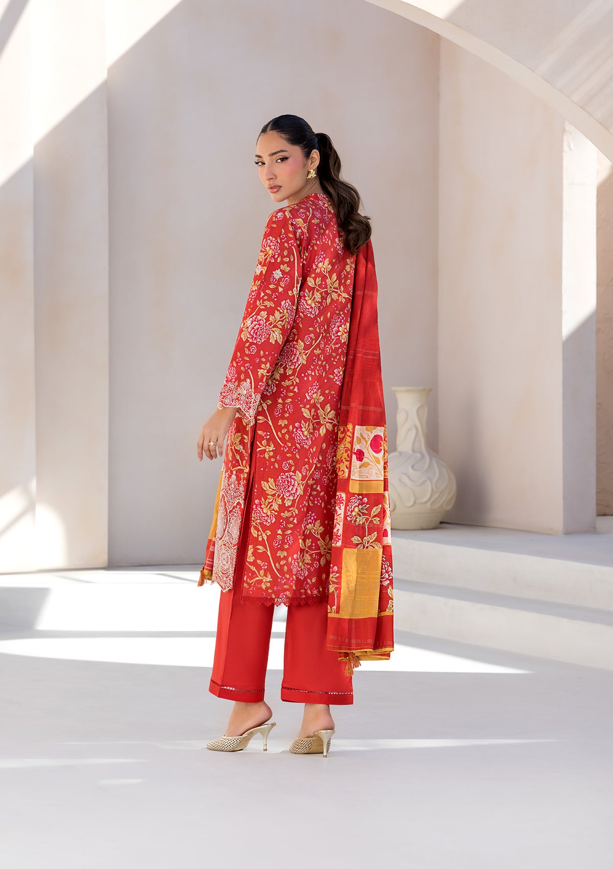 PRINTED CHICKENKARI LAWN BT006697-RED