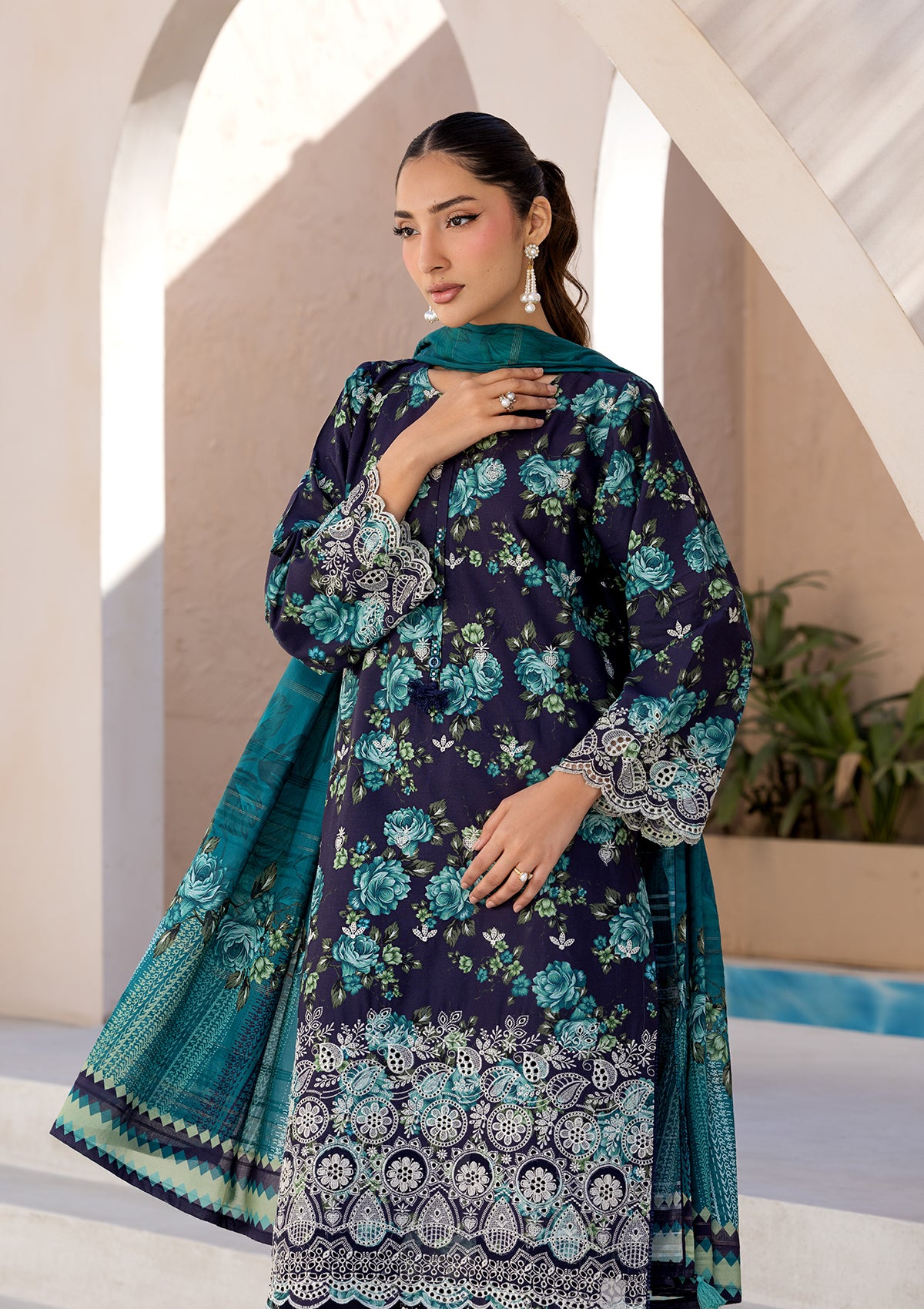 PRINTED CHICKENKARI LAWN BT006697-NVB