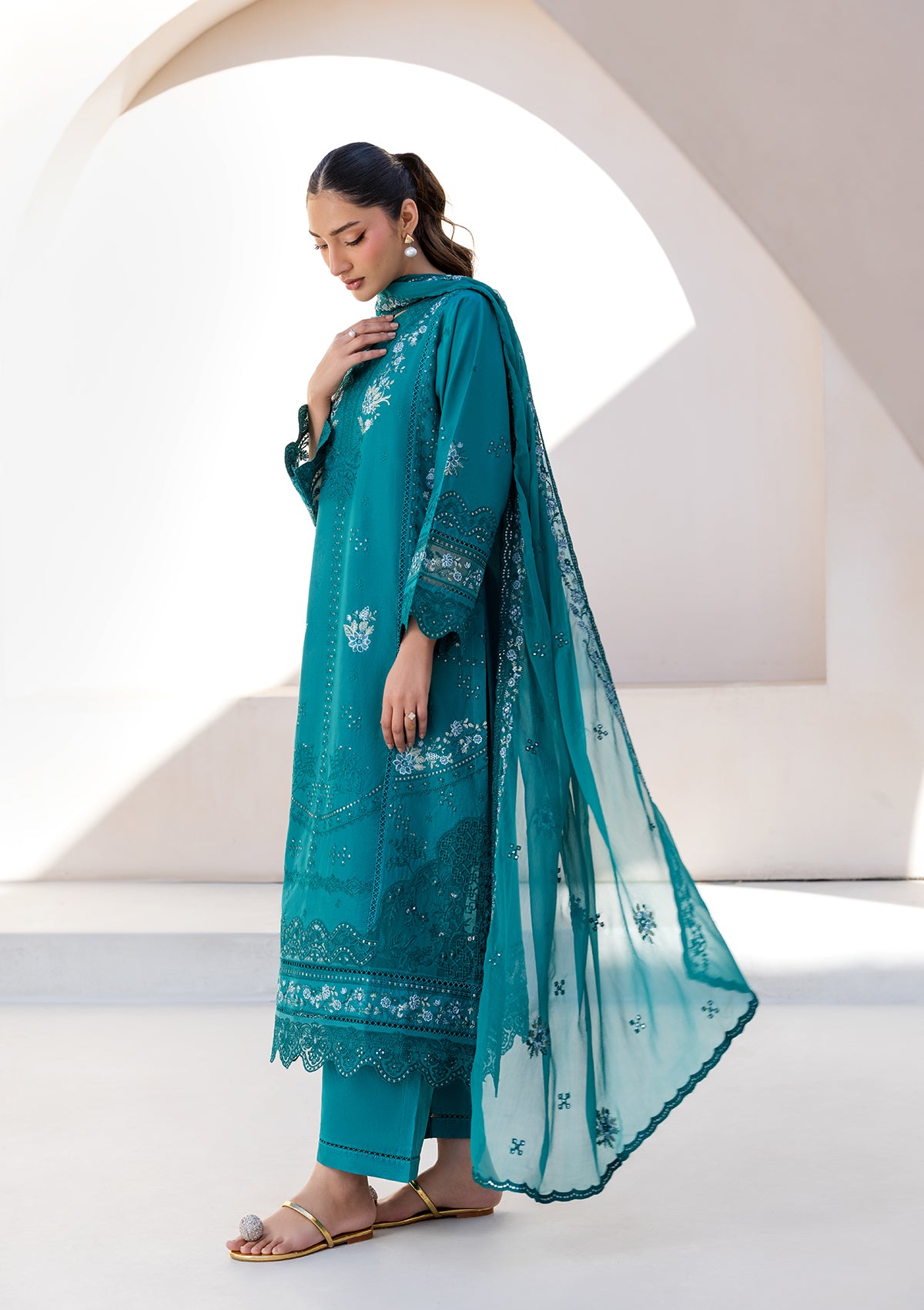 LUXURY Embroidered LAWN BT006719-SGN