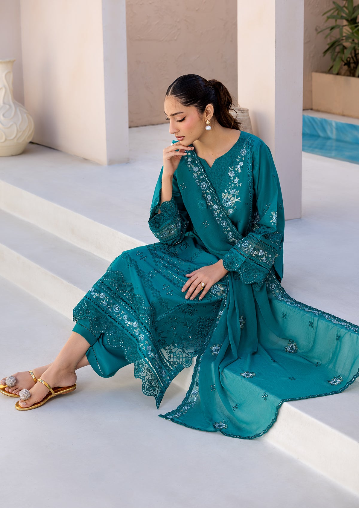 LUXURY Embroidered LAWN BT006719-SGN