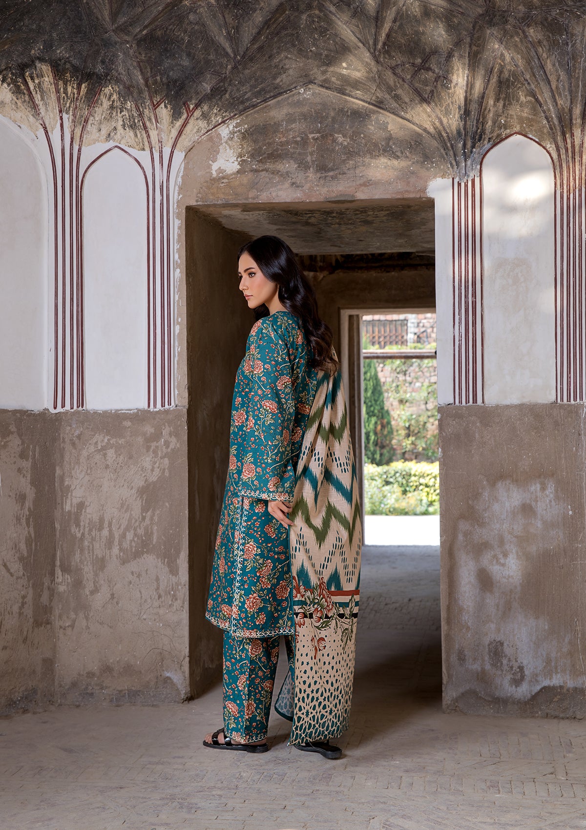 EMBROIDERED KHADDAR BT6512-CGN