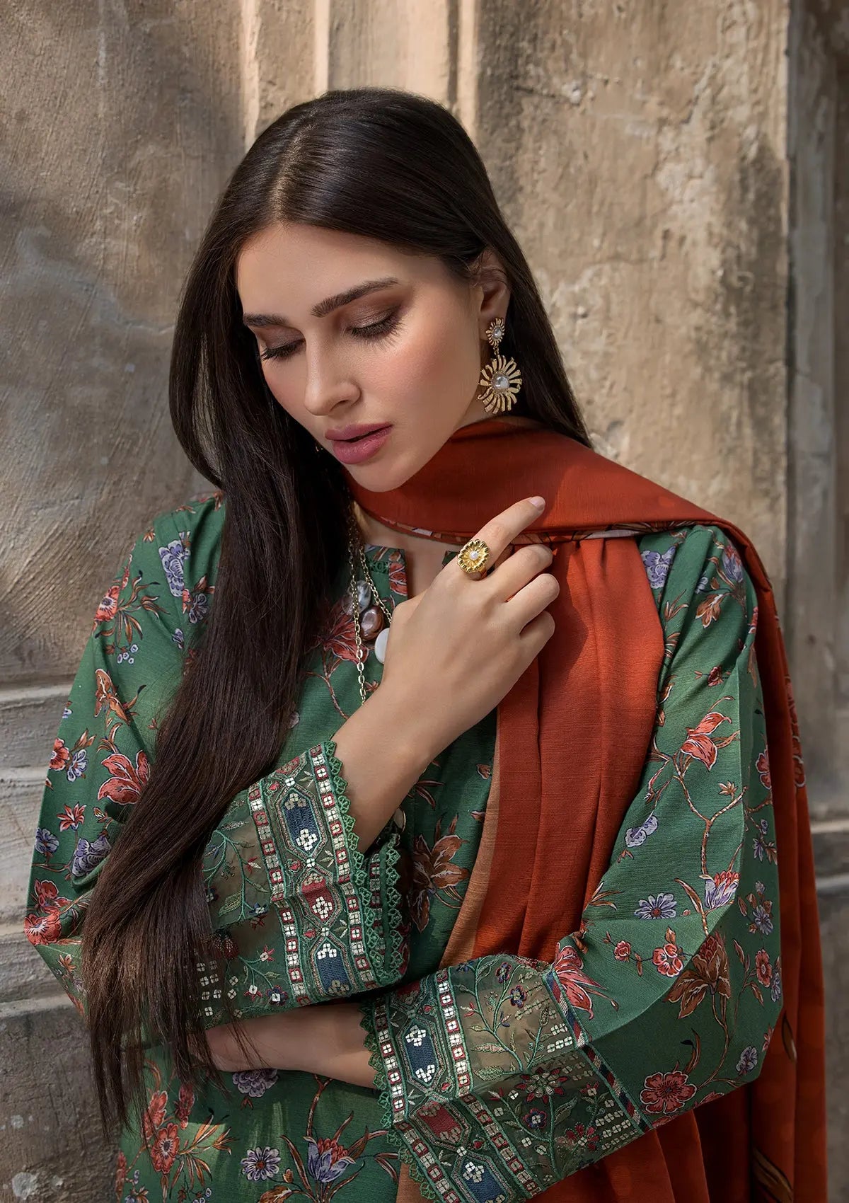 EMBROIDERED KHADDAR BT6513-GRN Bin Tayyab