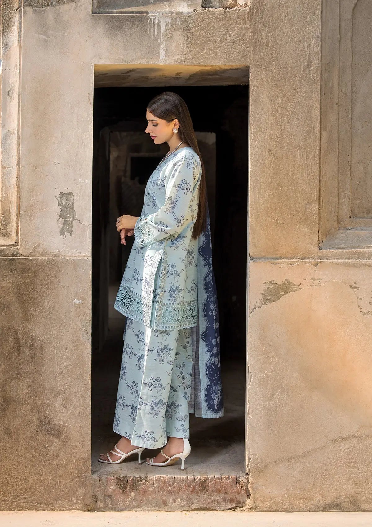 EMBROIDERED KHADDAR BT6513-LFZ Bin Tayyab