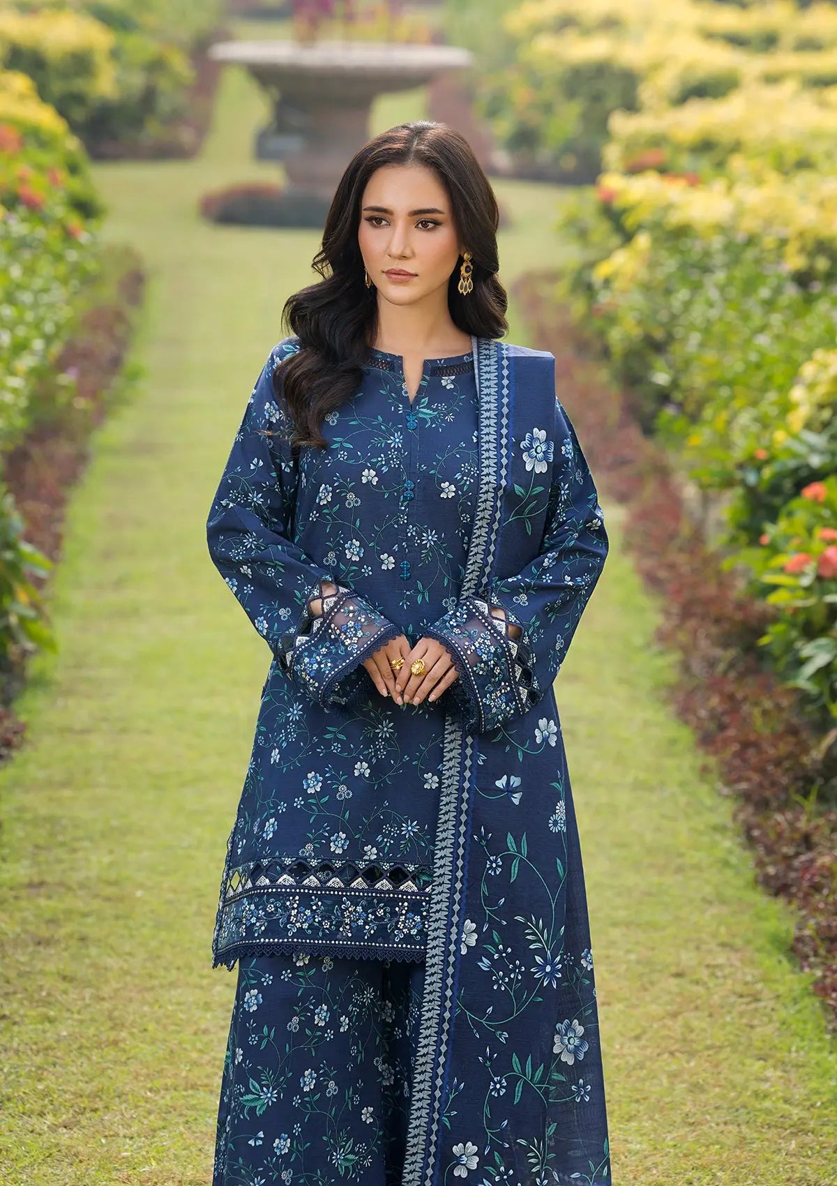 EMBROIDERED KHADDAR BT6513-DBL Bin Tayyab