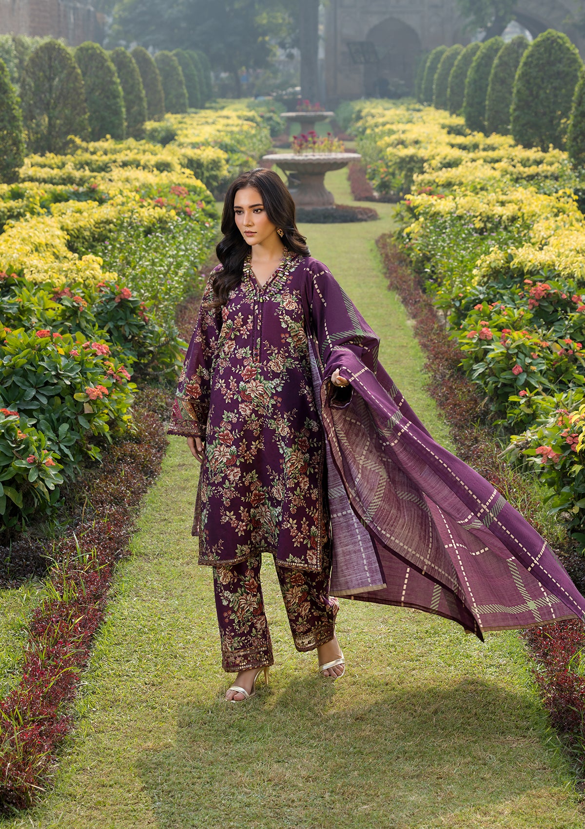 EMBROIDERED KHADDAR BT6513-PPR