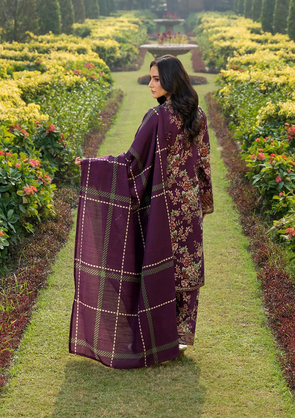 EMBROIDERED KHADDAR BT6513-PPR Bin Tayyab