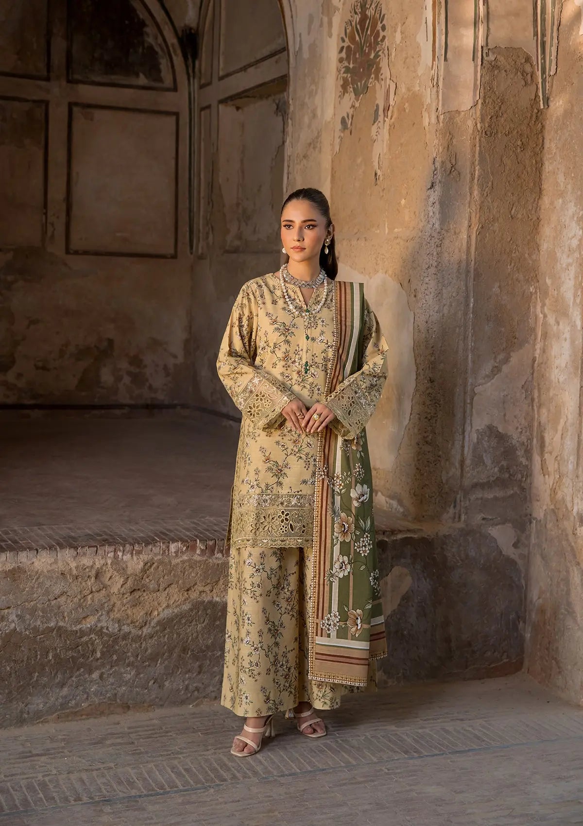 EMBROIDERED KHADDAR BT6513-LLM Bin Tayyab