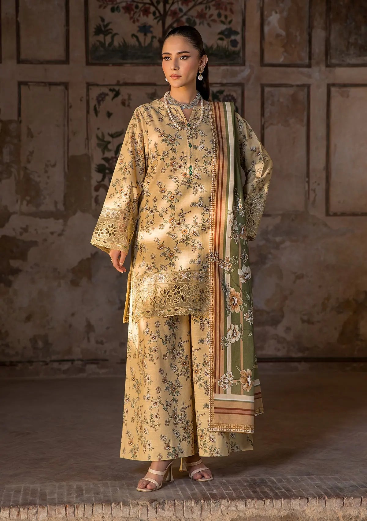 EMBROIDERED KHADDAR BT6513-LLM Bin Tayyab
