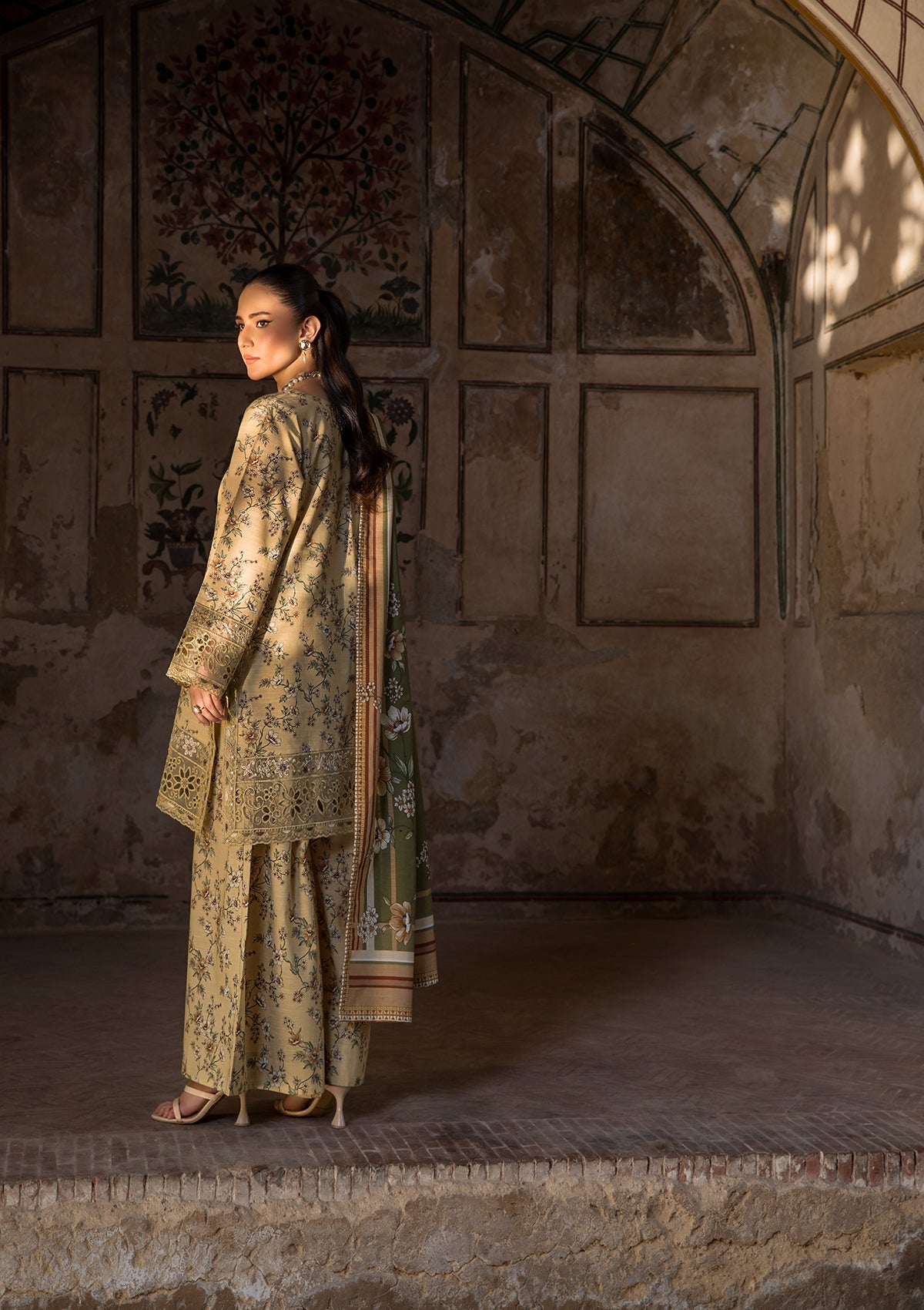 EMBROIDERED KHADDAR BT6513-LLM