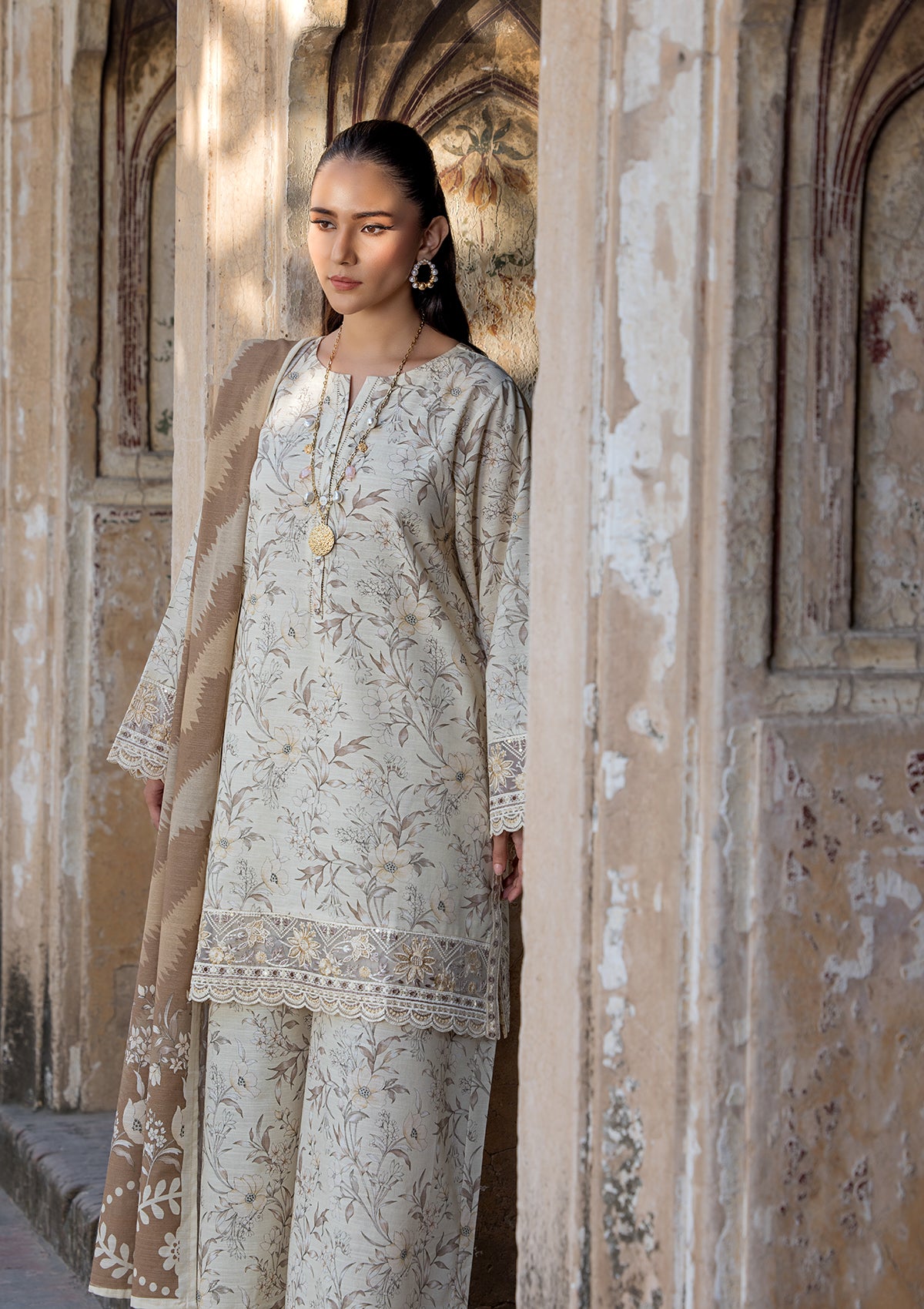 EMBROIDERED KHADDAR BT6513-SKN
