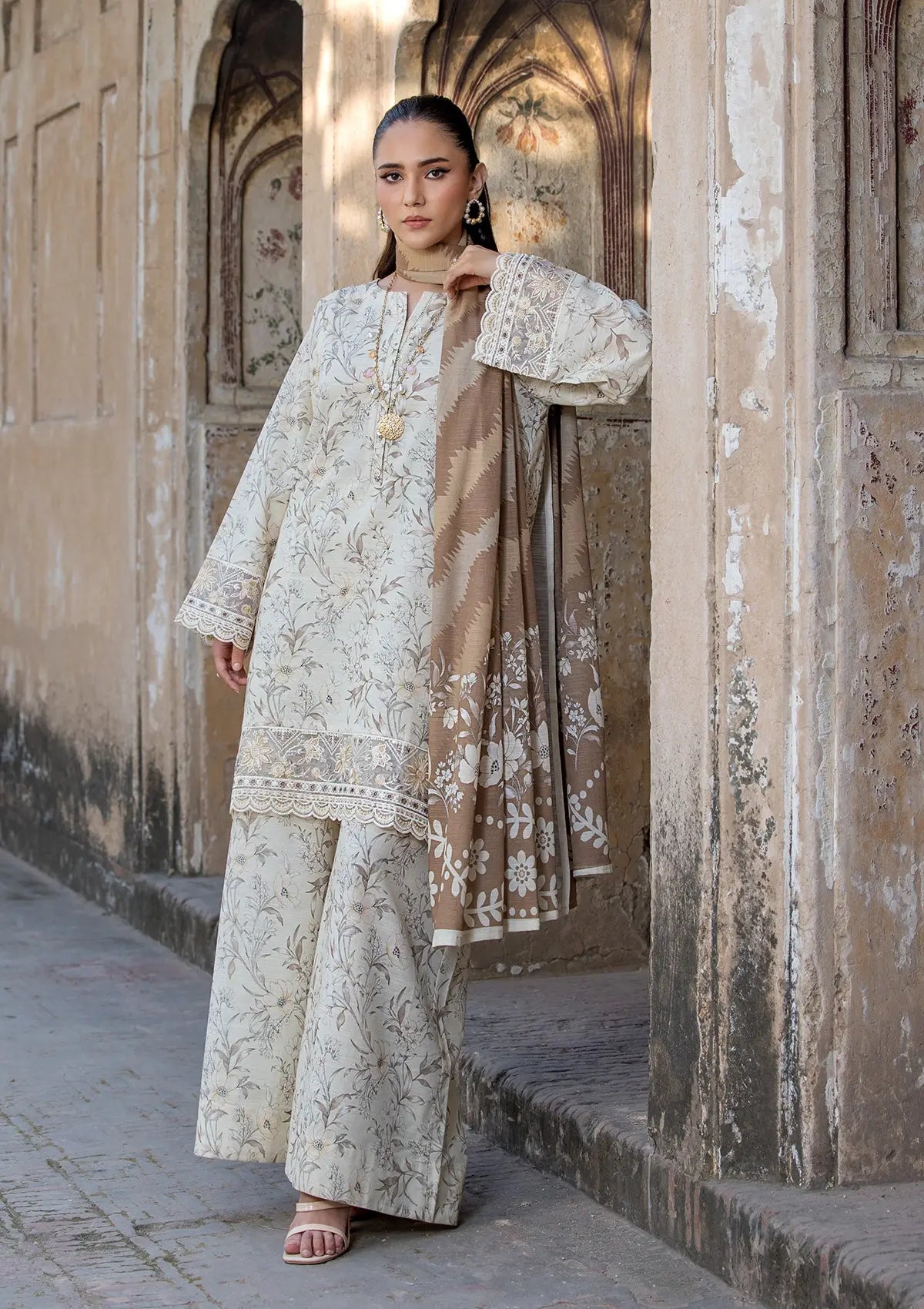 EMBROIDERED KHADDAR BT6513-SKN Bin Tayyab