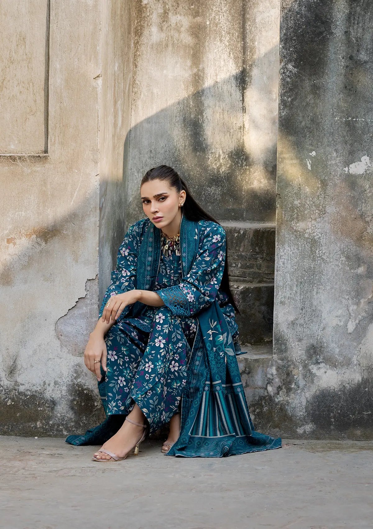 EMBROIDERED KHADDAR BT6513-RBL Bin Tayyab