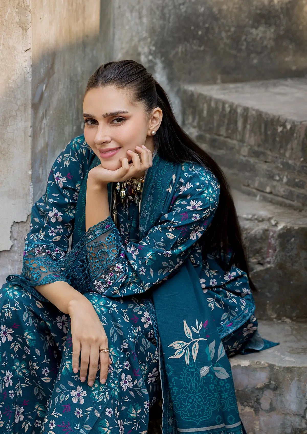 EMBROIDERED KHADDAR BT6513-RBL Bin Tayyab