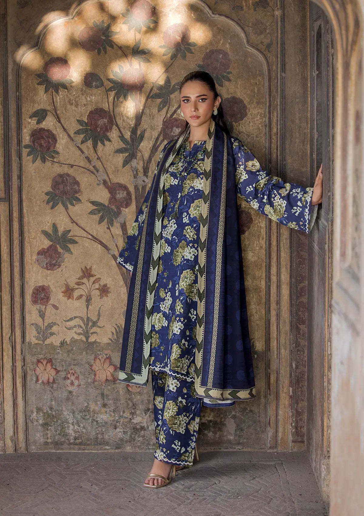 EMBROIDERED KHADDAR BT6512-NBL Bin Tayyab