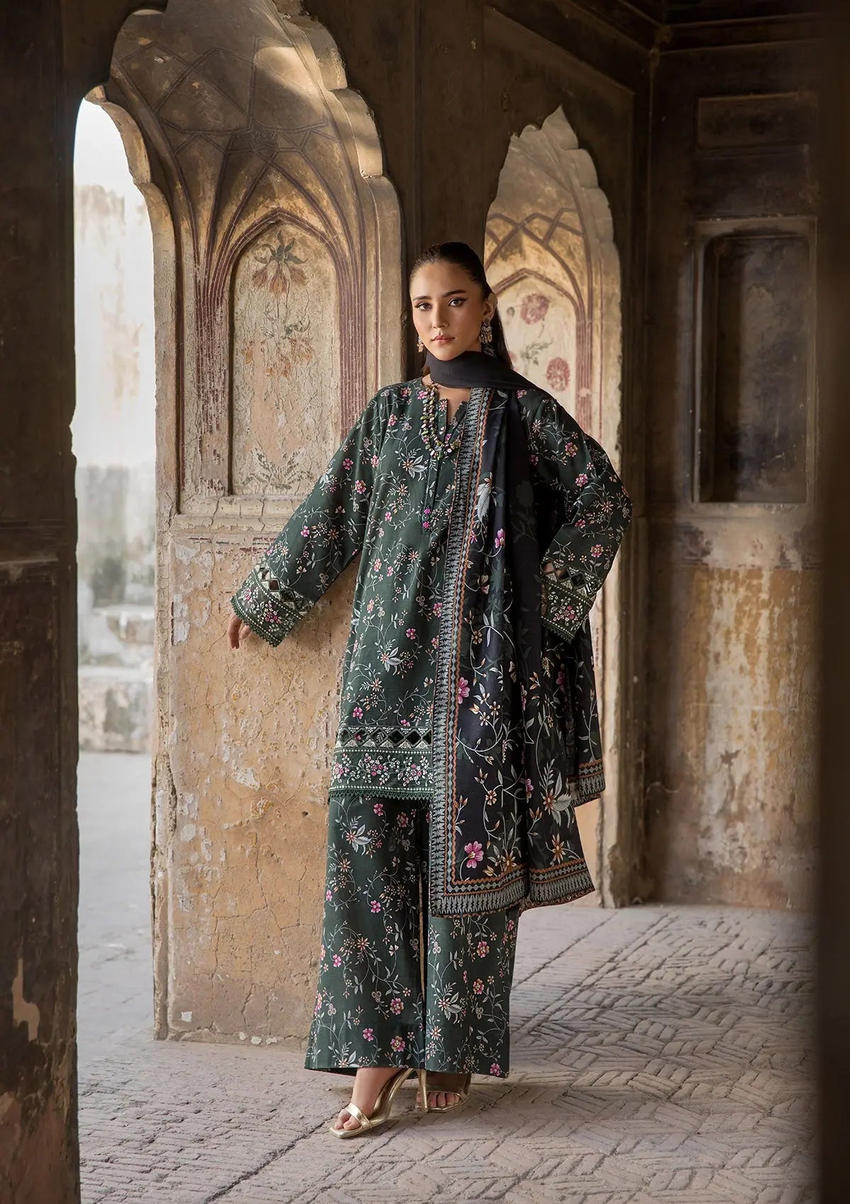 EMBROIDERED KHADDAR BT6513-DGN Bin Tayyab