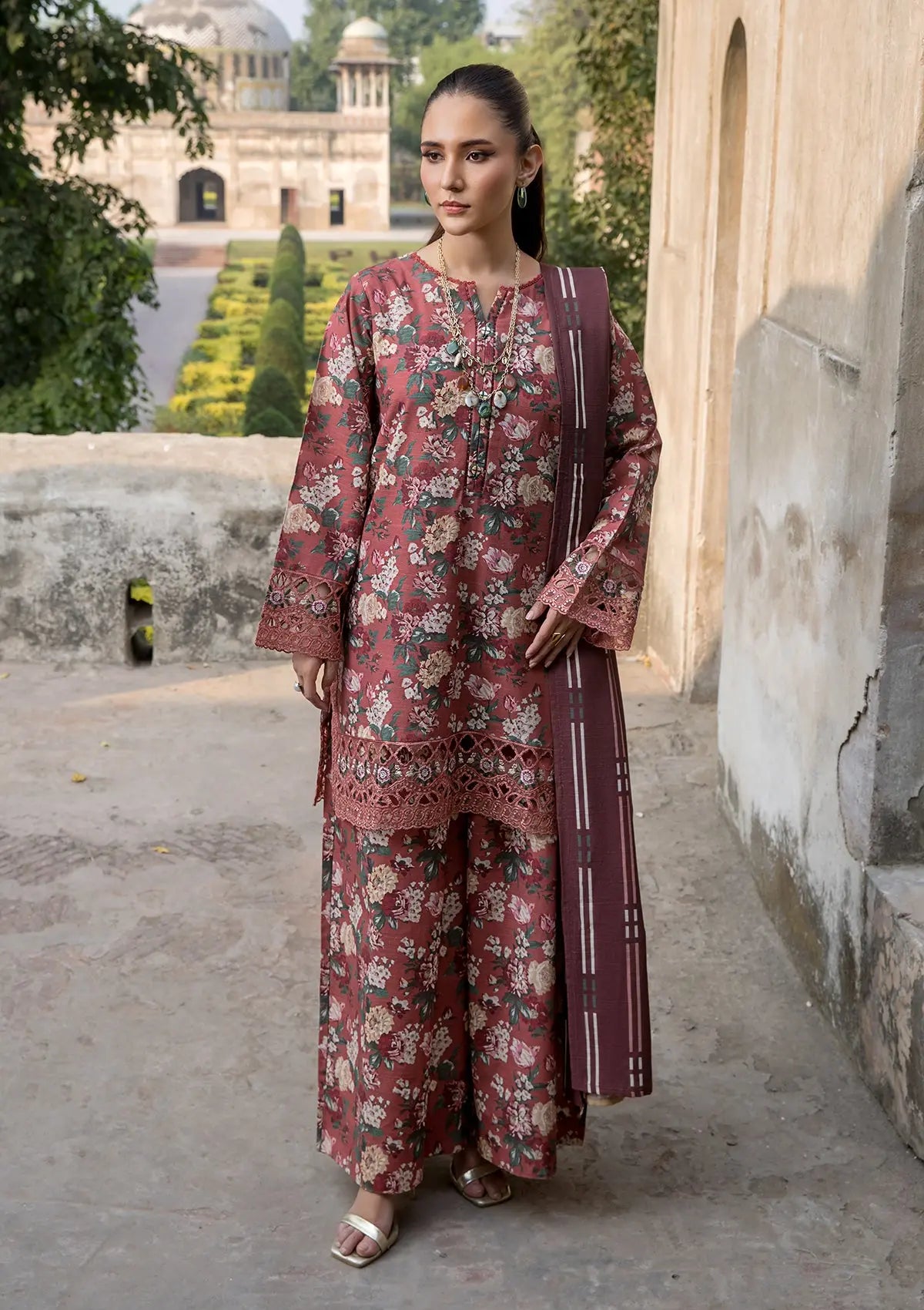 EMBROIDERED KHADDAR BT6513-RST Bin Tayyab